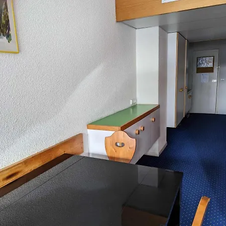 Appartement Confortable Au Pied Des Pistes Avec Balcon - Fr-1-346-546 *
